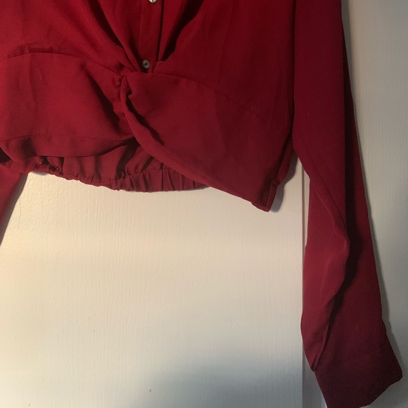 Red top - Picture 3 of 3